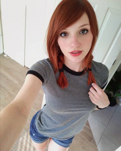 horni_babes370_red_03