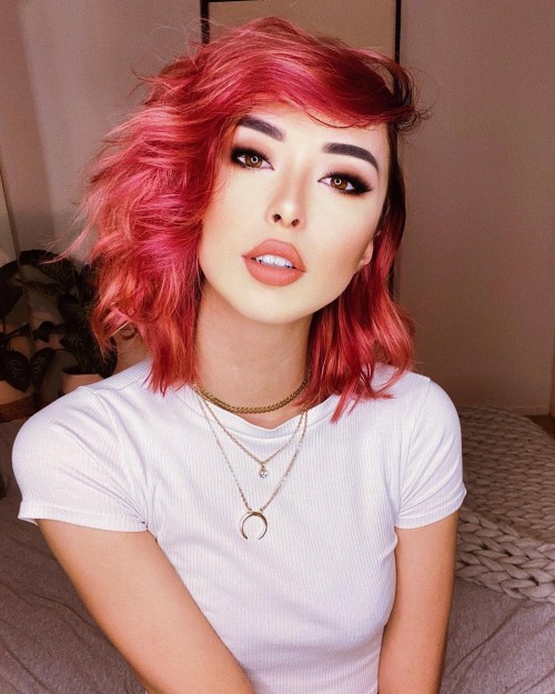 horni_babes370_red_31