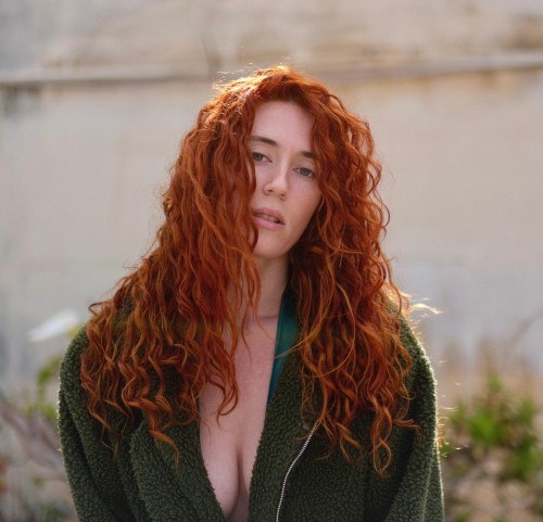 horni_babes390_red_29