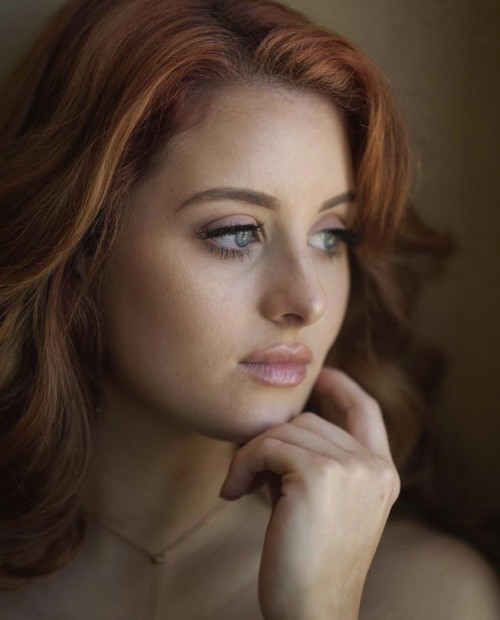 horni_babes430_red_11