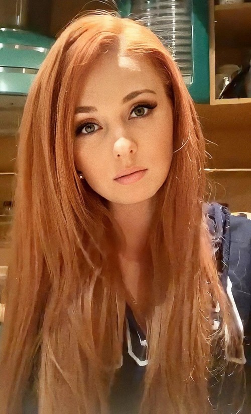 horni_babes430_red_17