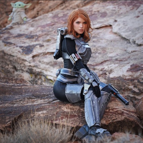 horni_babes440_red_16