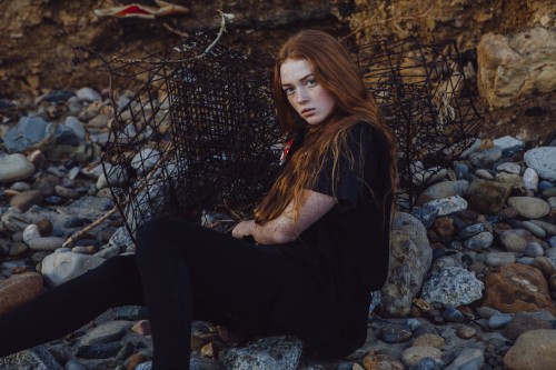 horni_babes490_red_30