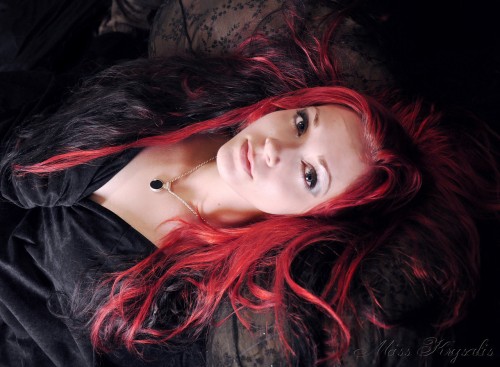 horni_babes60_red_30