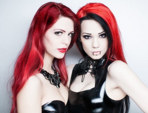 horni_babes80_red_34