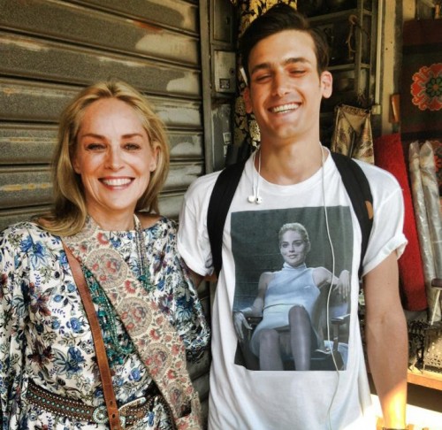 PUBLISHED by catsmob.com